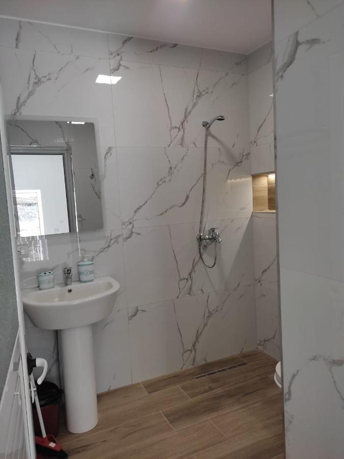 Aila Apartment Саранде Екстериор снимка