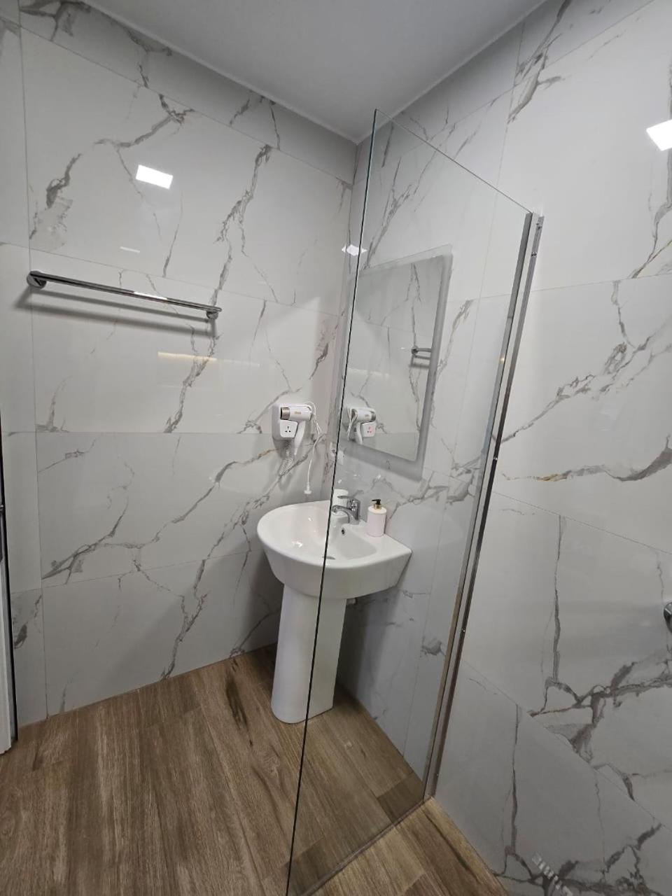 Aila Apartment Саранде Екстериор снимка