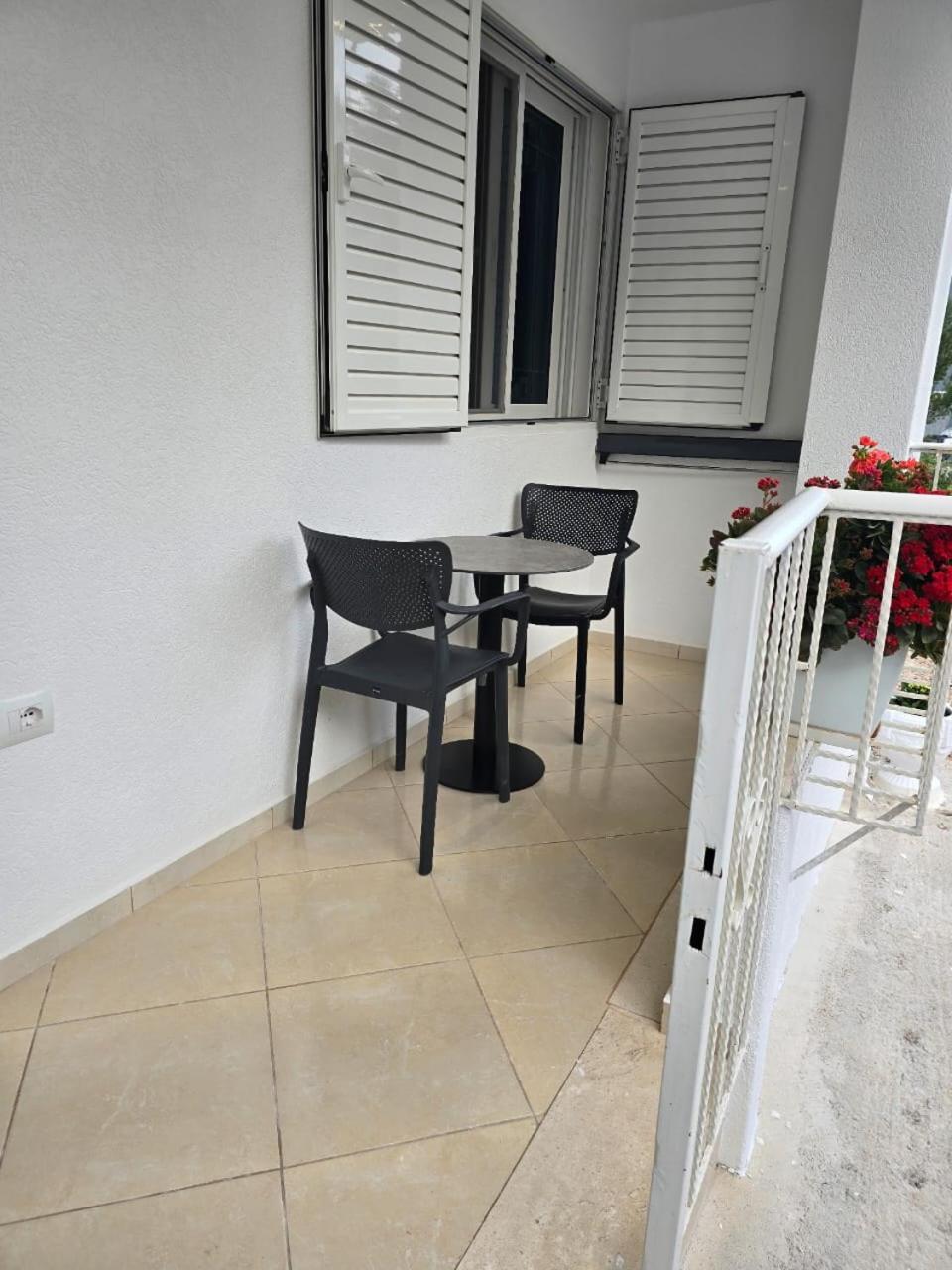 Aila Apartment Саранде Екстериор снимка