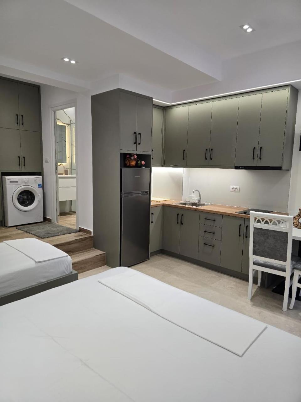 Aila Apartment Саранде Екстериор снимка
